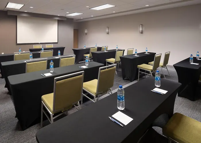 Four Points By Sheraton Chicago Hotel 4*